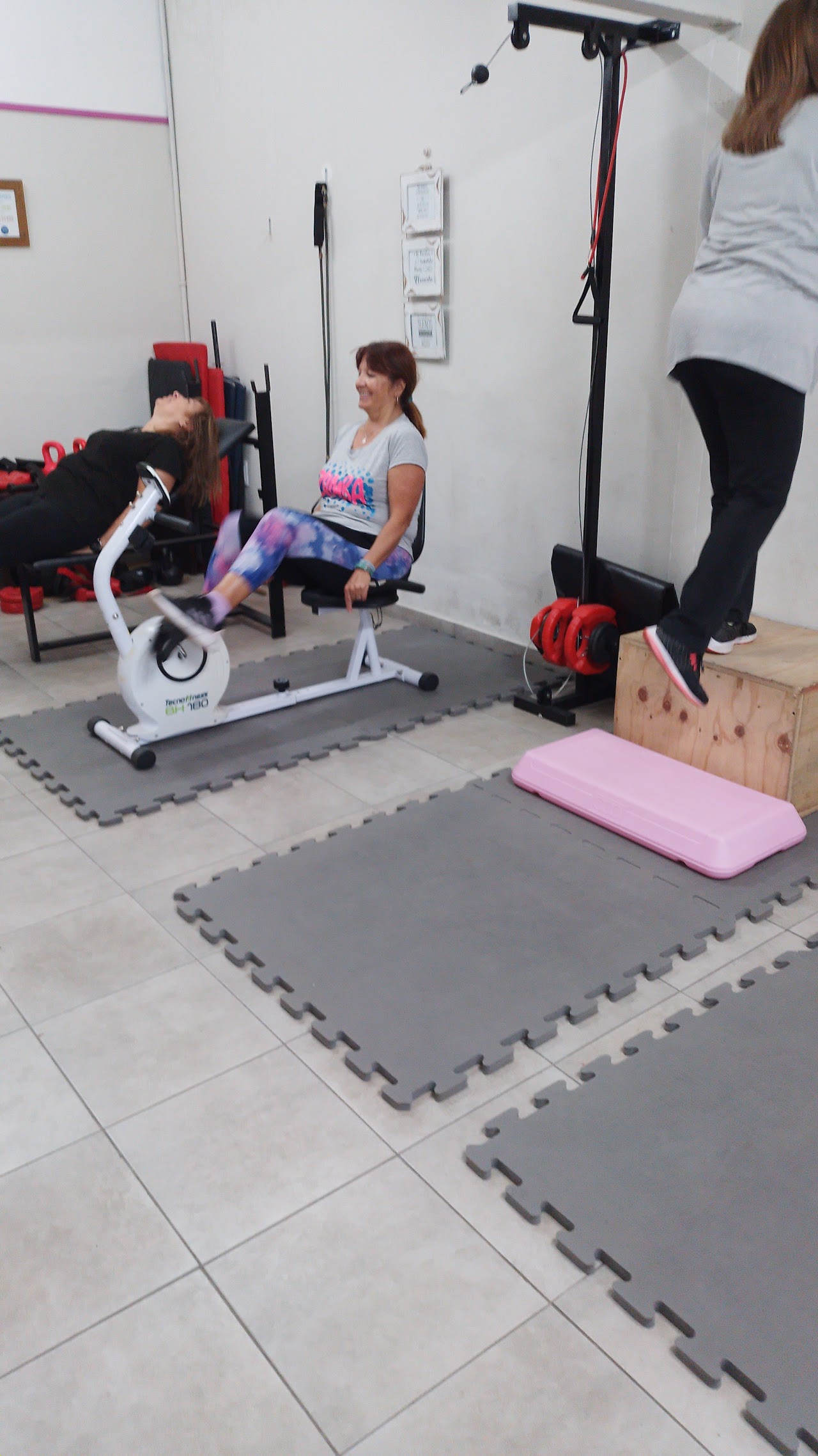 Alumna entrenando en Mas55Gym